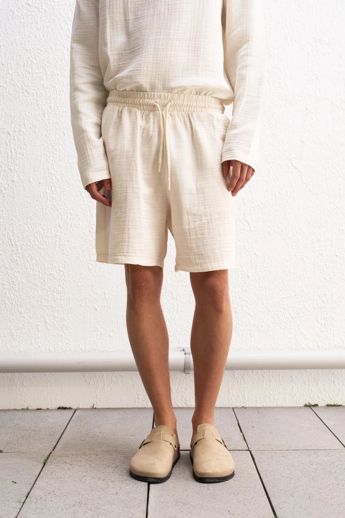 BEIGE SHORTS WITH WAIST DRESS