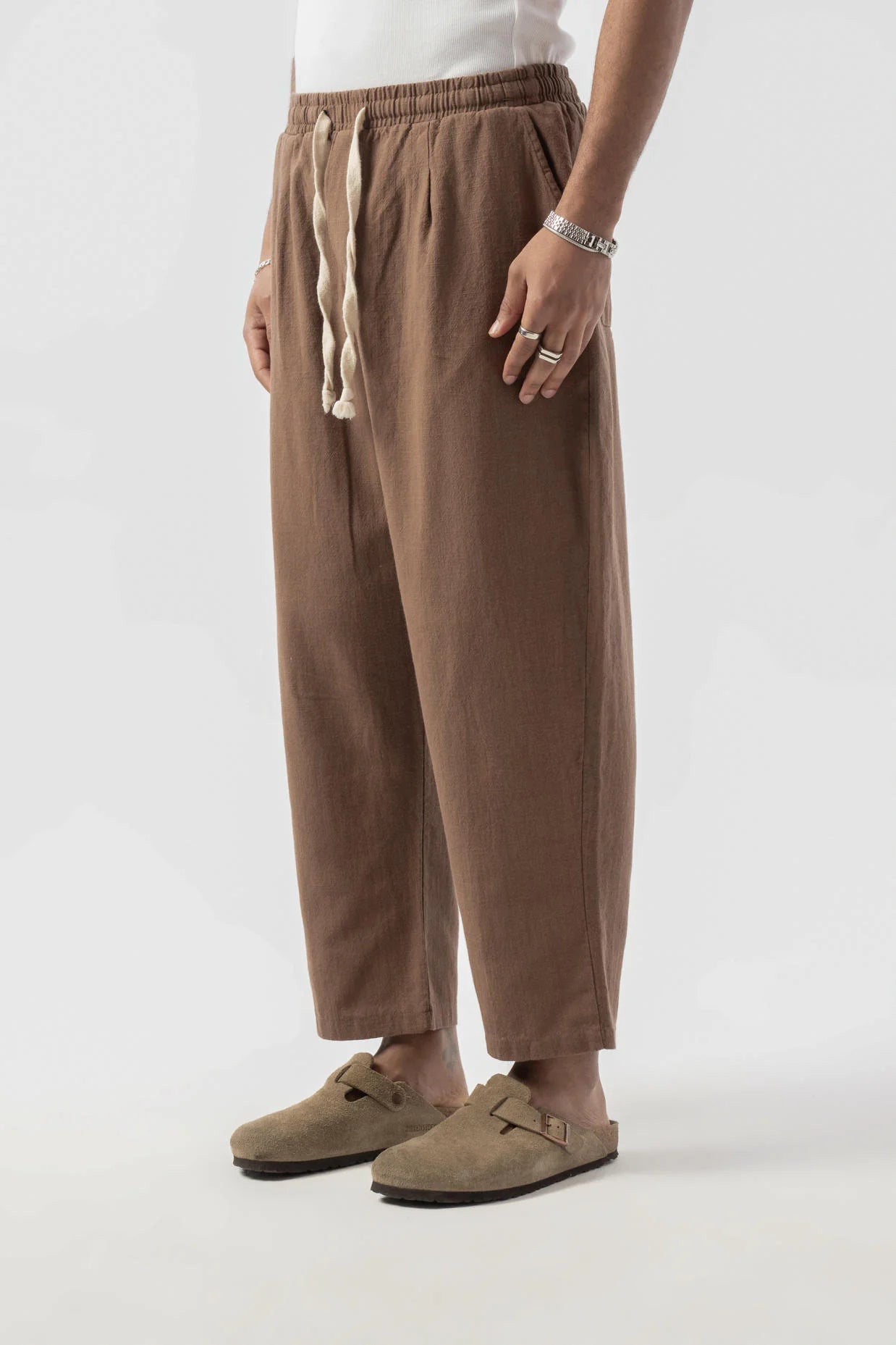 Linen Pleated Brown Trousers