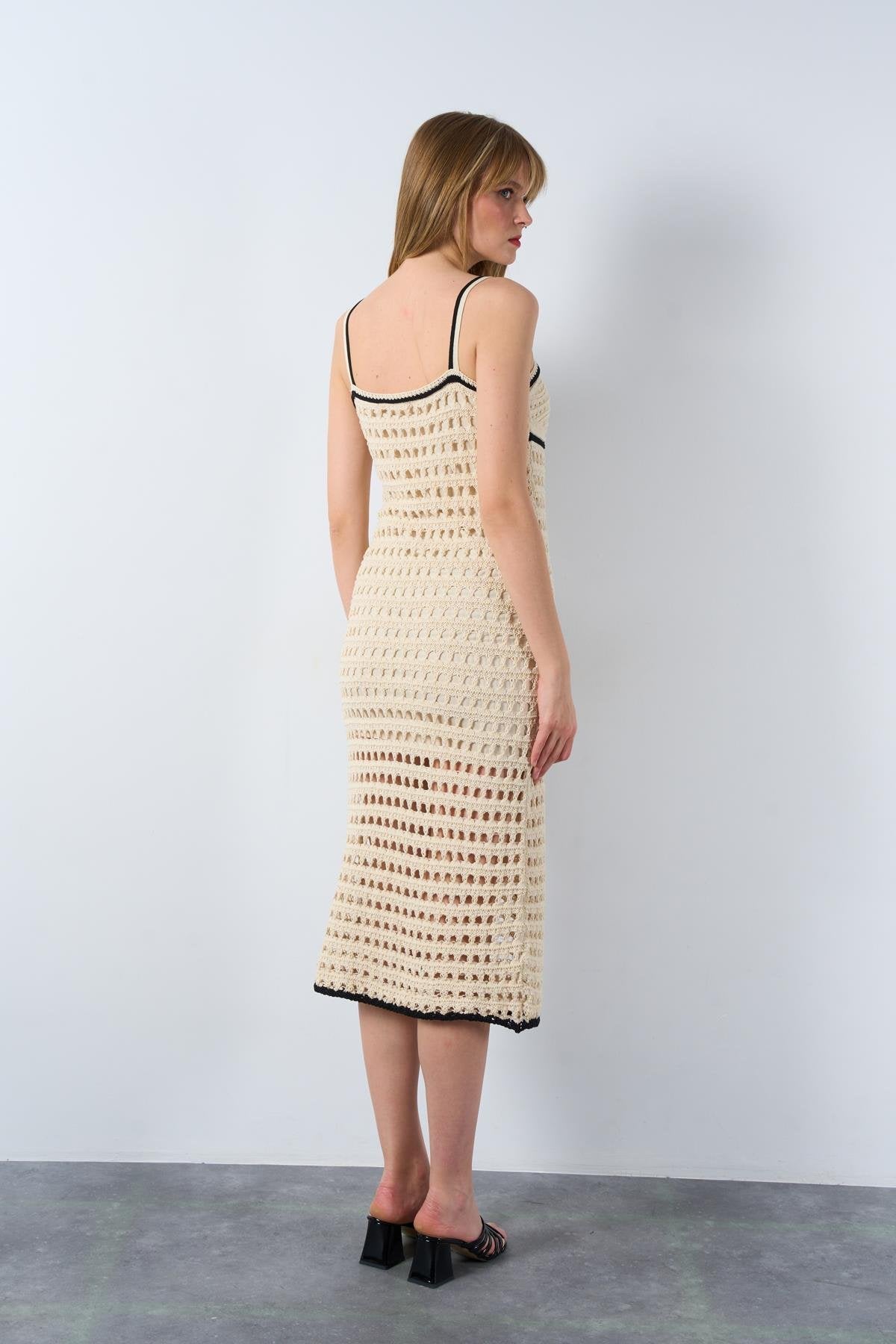 Sienna Knit Dress Ecru QU-TE231015