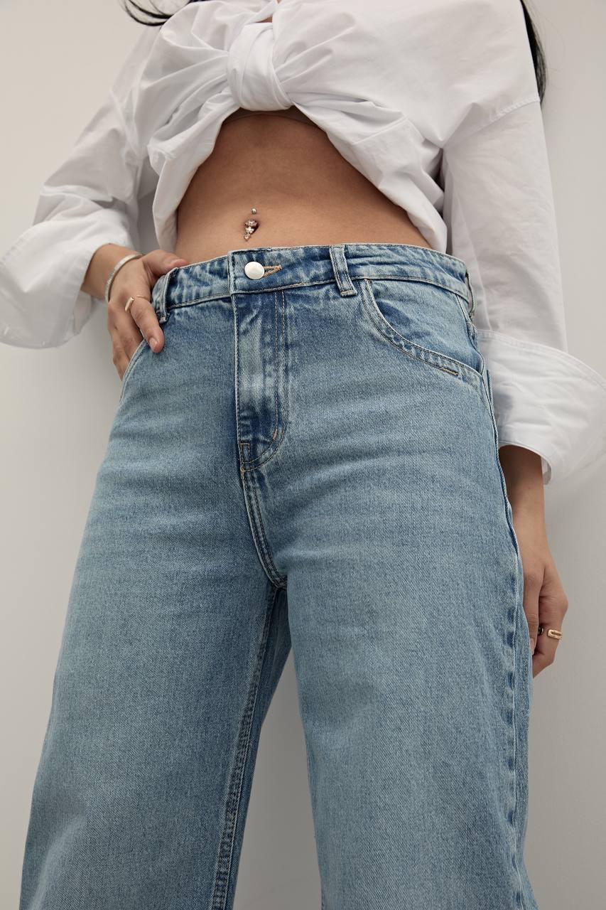 Wide Leg Blue Jean