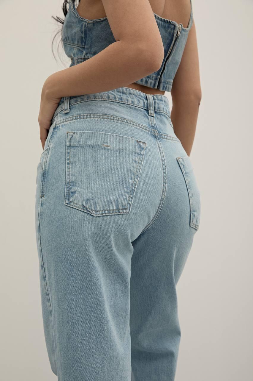 Wide Leg Blue Jean