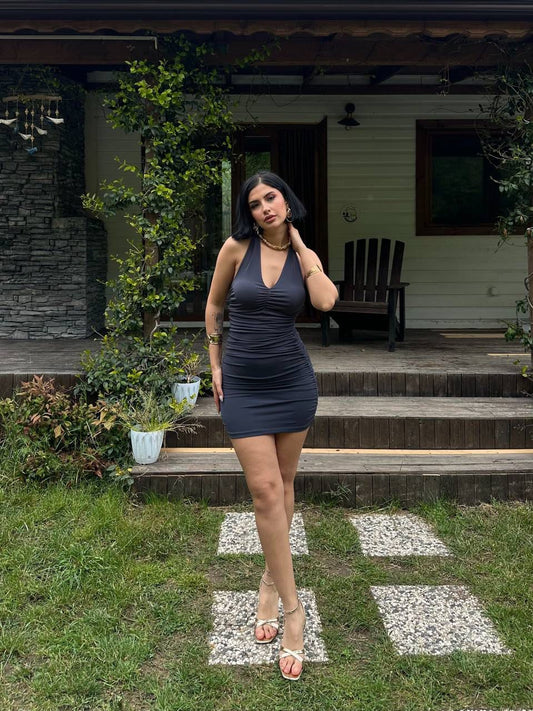 Boyundan Bağlamalı Mini Büzgülü Elbise